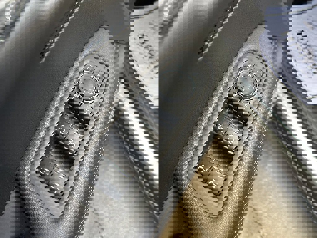 Used 2024 Cadillac XT6 Premium Luxury image 25