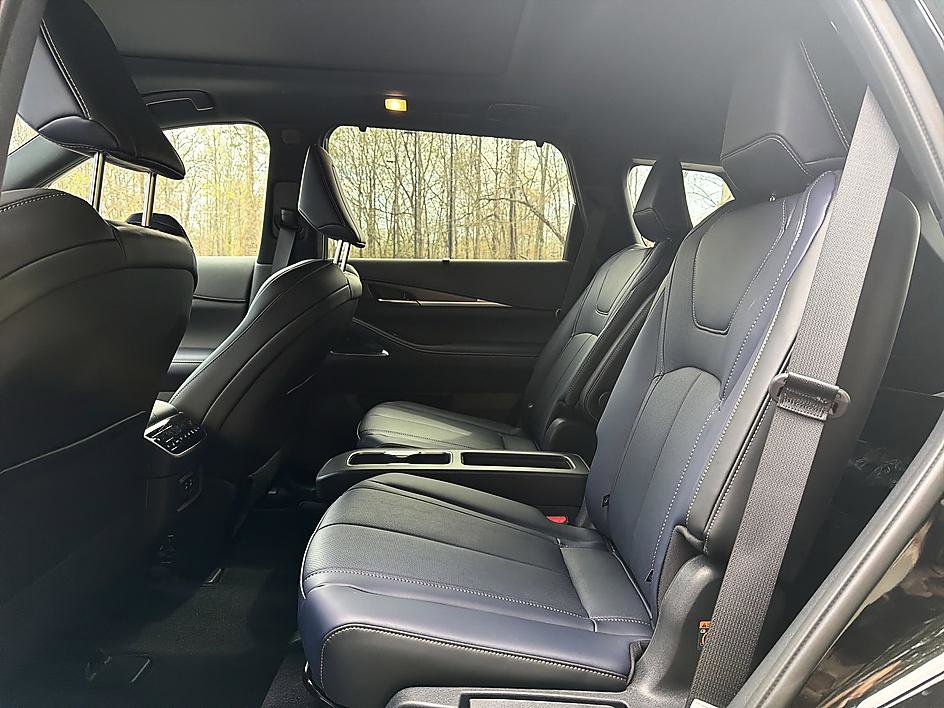 New 2026 INFINITI QX60 Sport image 12