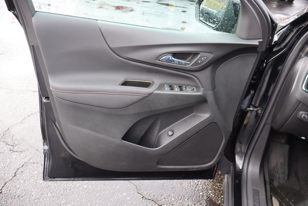 Used 2023 Chevrolet Equinox RS image 24