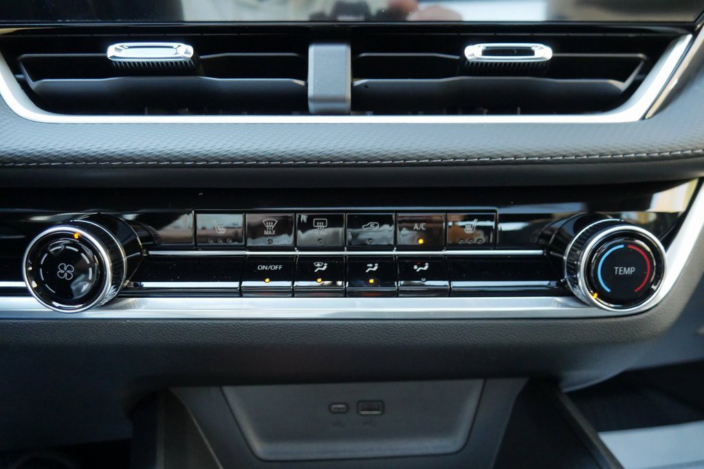 New 2026 Chevrolet Equinox LT w/ Safety and Technology Package image 18