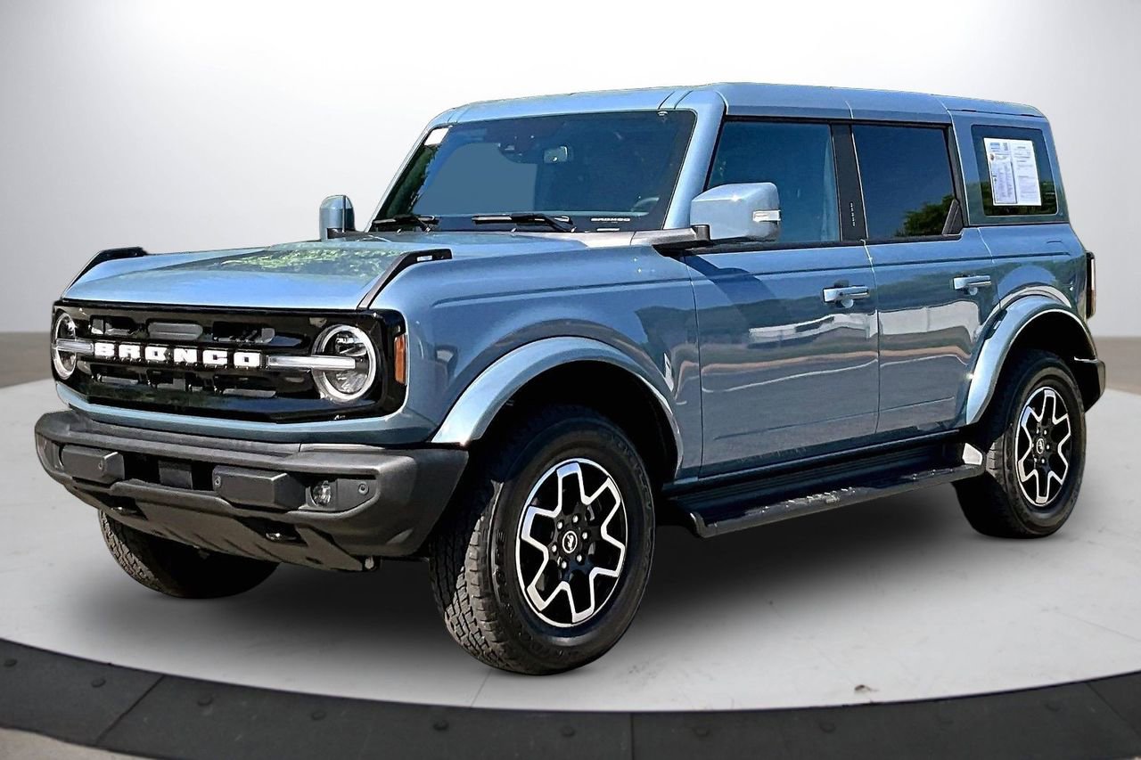 Used 2025 Ford Bronco Outer Banks AWD/4WD image 4