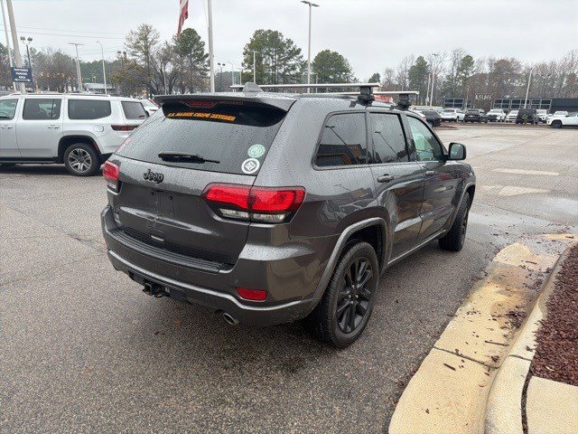Used 2019 Jeep Grand Cherokee Altitude image 6