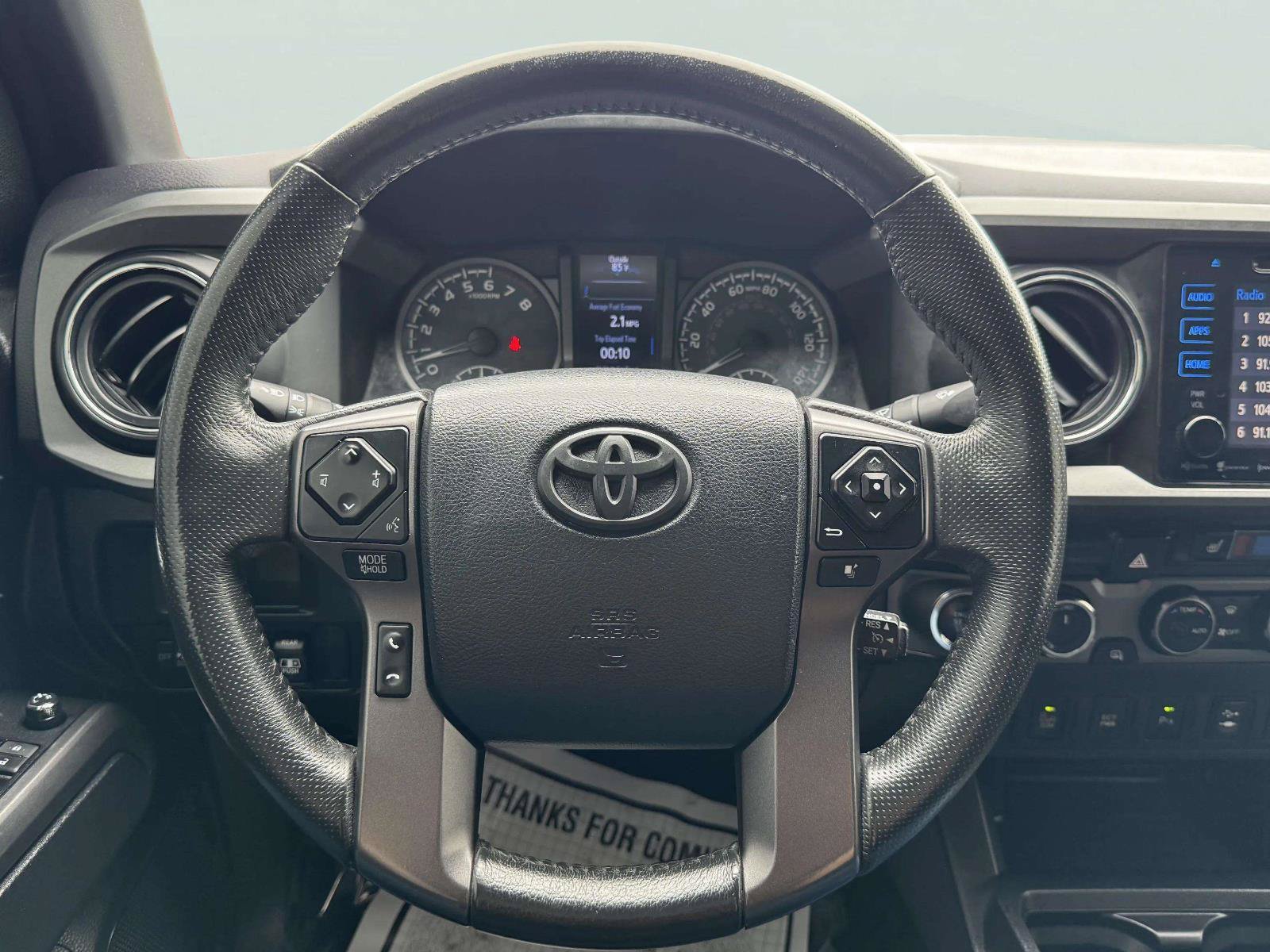 Used 2017 Toyota Tacoma TRD Off-Road w/ Premium & Technology Package AWD/4WD image 21
