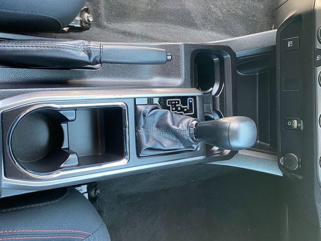 Used 2016 Toyota Tacoma SR5 image 21