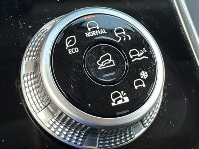 Used 2022 Mitsubishi Outlander SE AWD/4WD image 17
