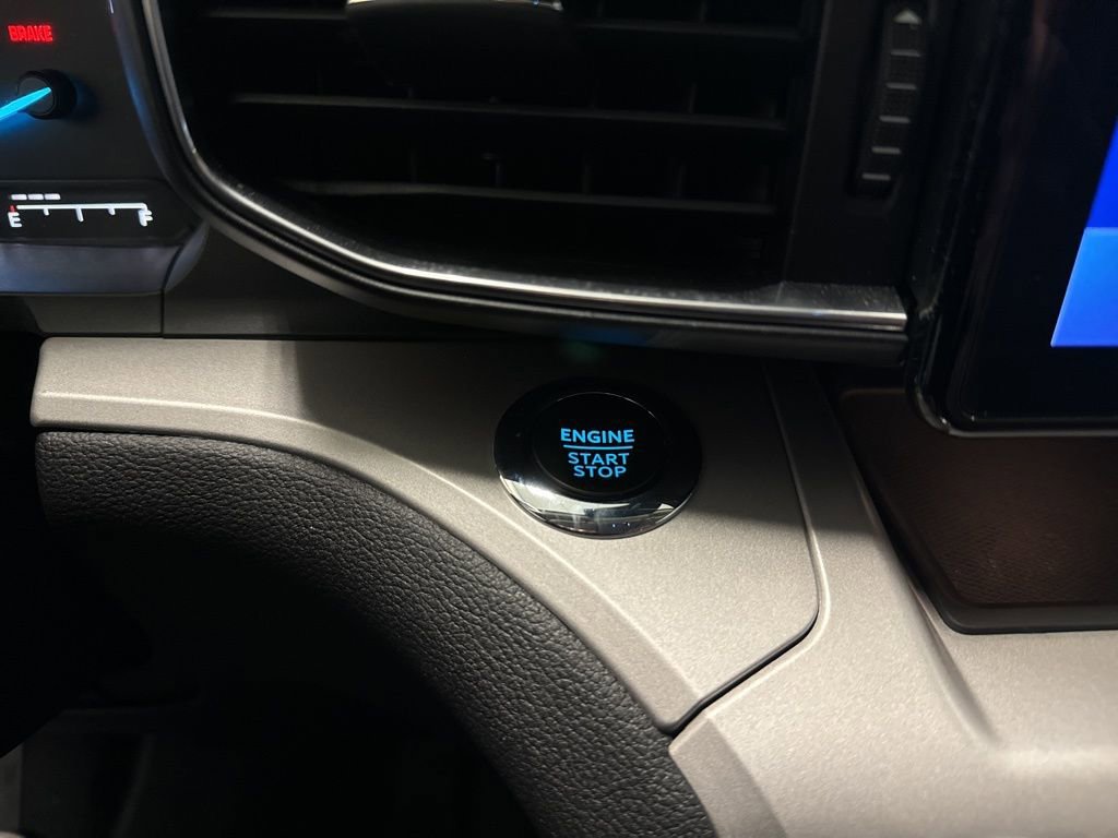 Used 2023 Ford Explorer XLT w/ Equipment Group 202A image 37