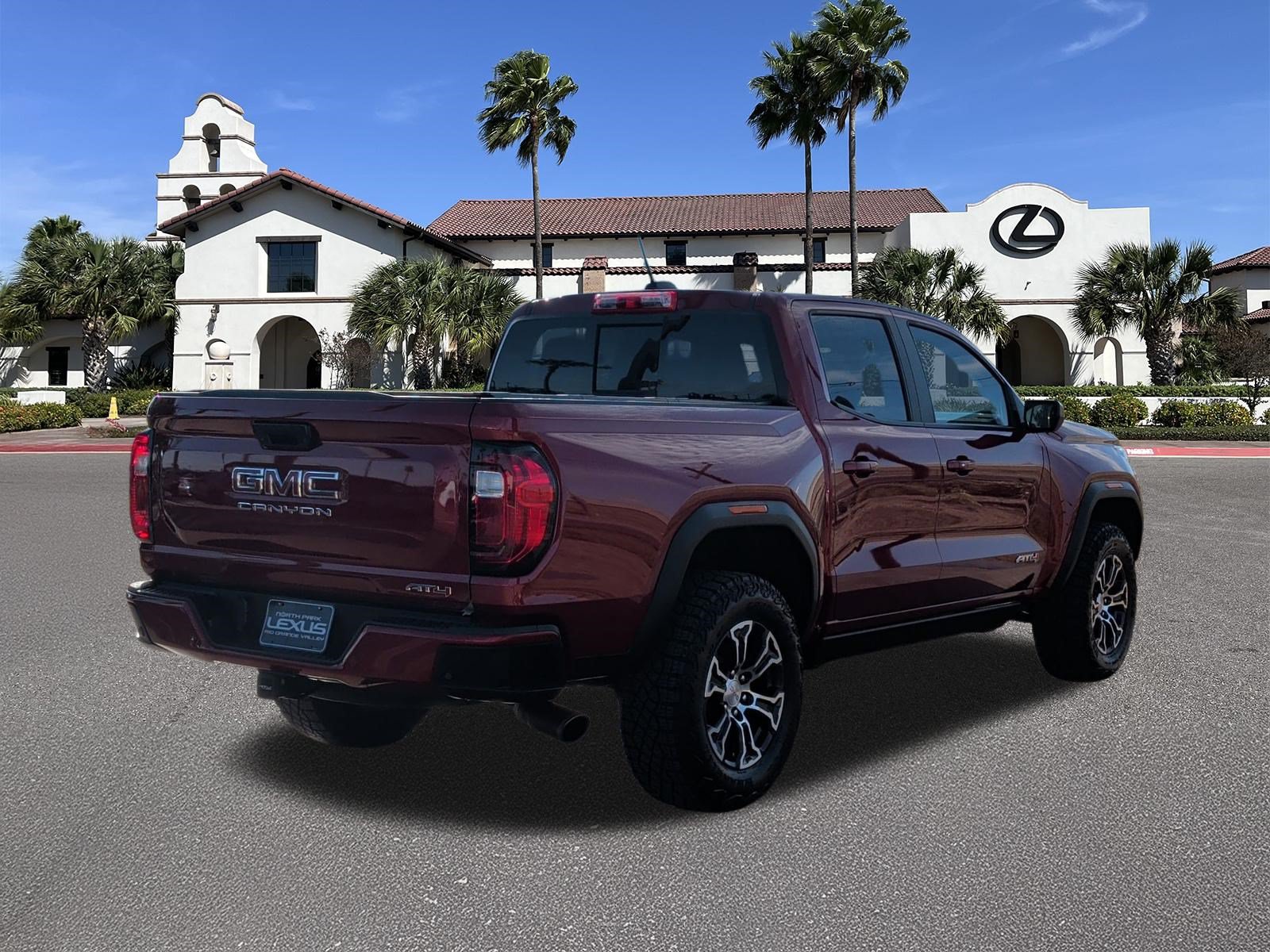 Used 2024 GMC Canyon AT4 w/ AT4 Premium Package AWD/4WD image 2