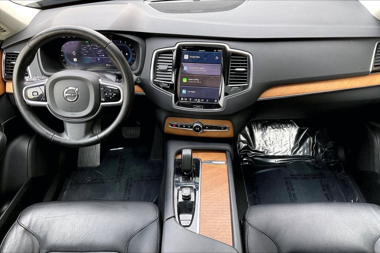 Used 2024 Volvo XC90 B6 Plus AWD/4WD image 7