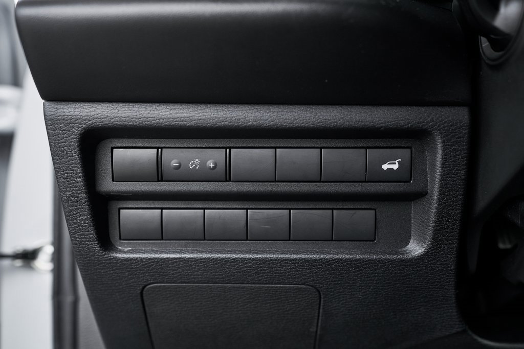 Used 2023 Mitsubishi Outlander SE image 28