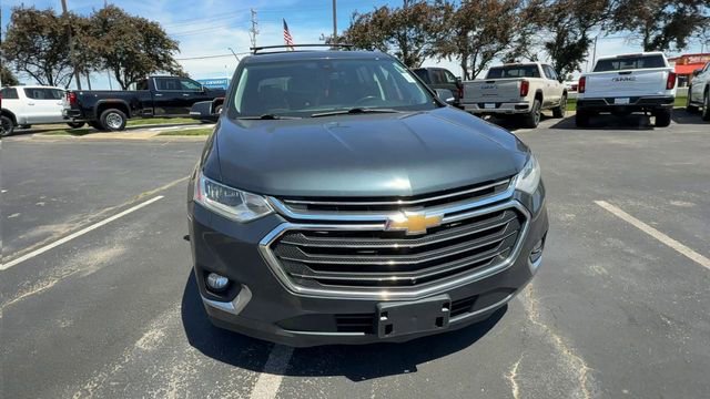 Used 2018 Chevrolet Traverse Premier w/ LPO, 'HIT The Road' Package AWD/4WD image 3