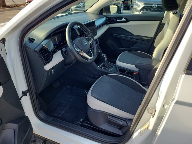 Certified 2025 Volkswagen Taos S FWD image 14