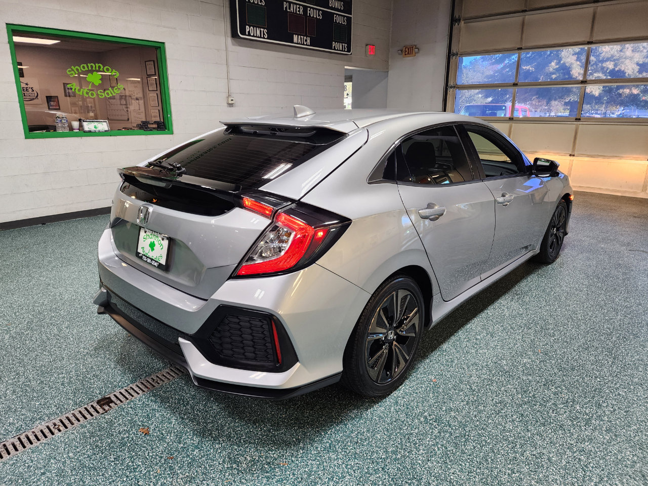 Used 2018 Honda Civic EX image 6