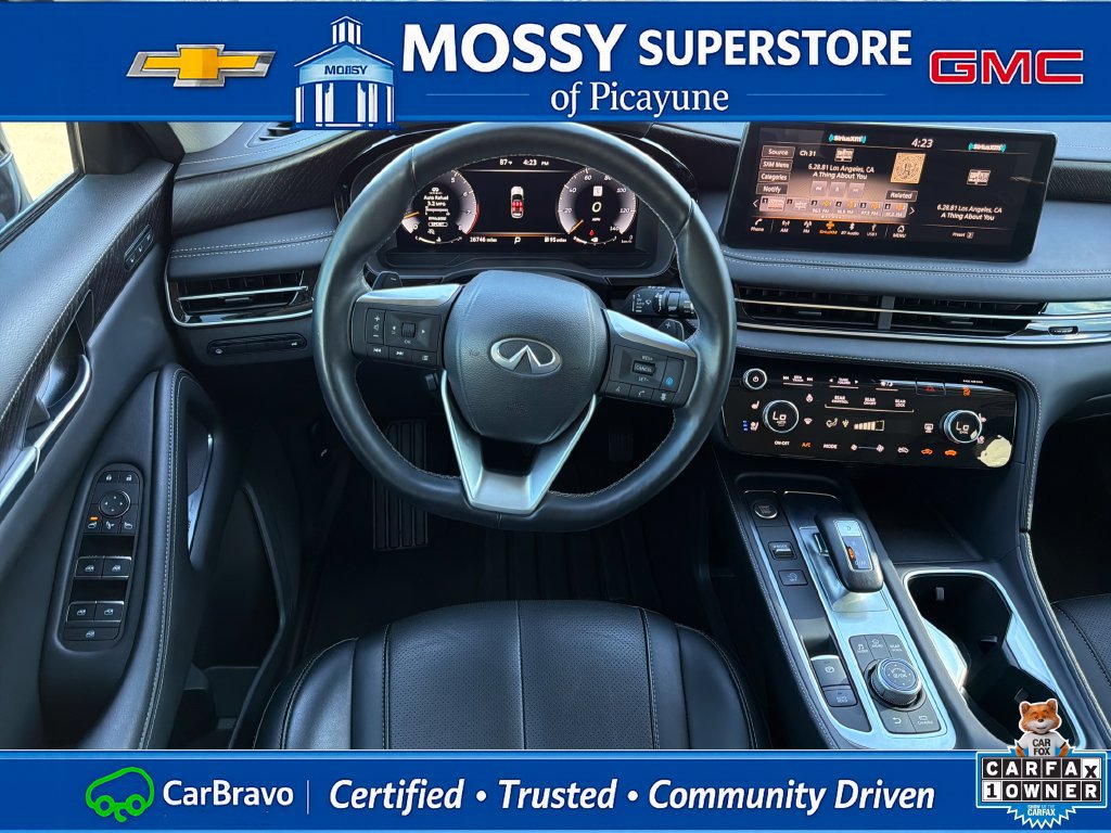 Used 2023 INFINITI QX60 Sensory w/ Cargo Package FWD image 16