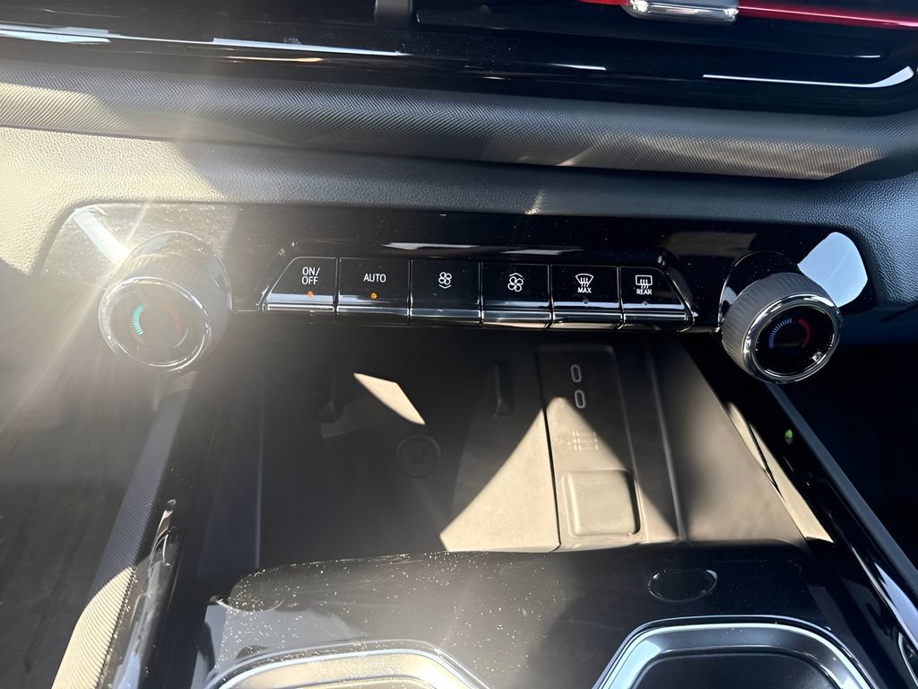 Used 2026 Chevrolet Silverado EV Trail Boss AWD/4WD image 13