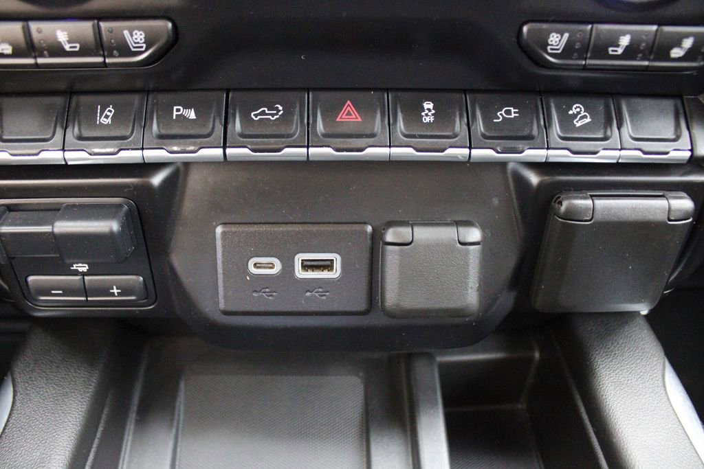 Used 2022 GMC Sierra 2500 AT4 w/ AT4 Premium Plus Package image 39