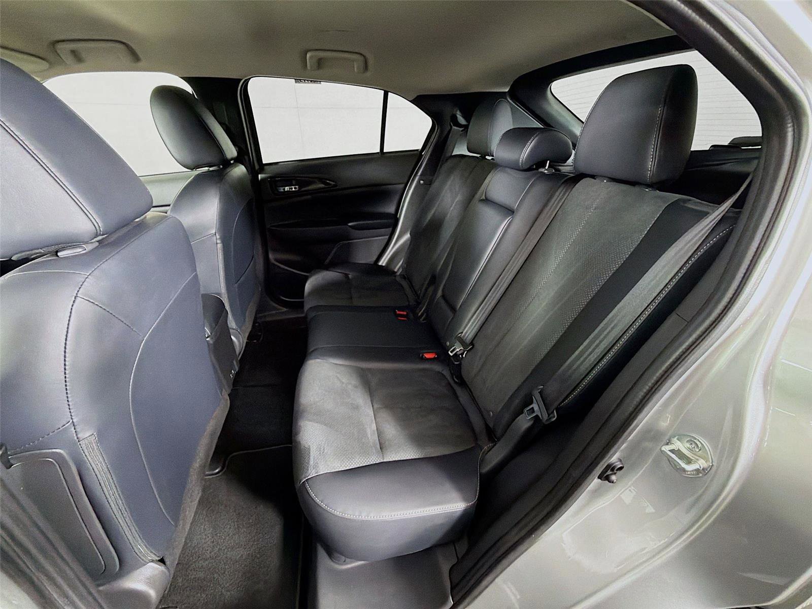 Used 2025 Mitsubishi Eclipse Cross SE image 19