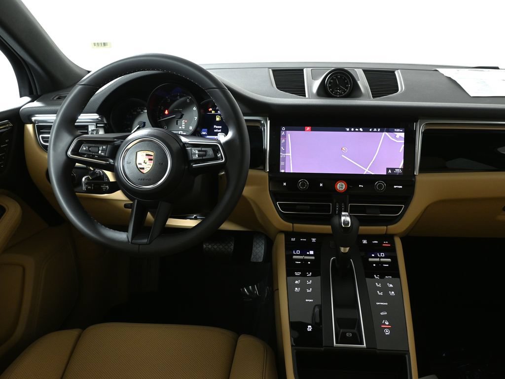 New 2026 Porsche Macan AWD/4WD image 17