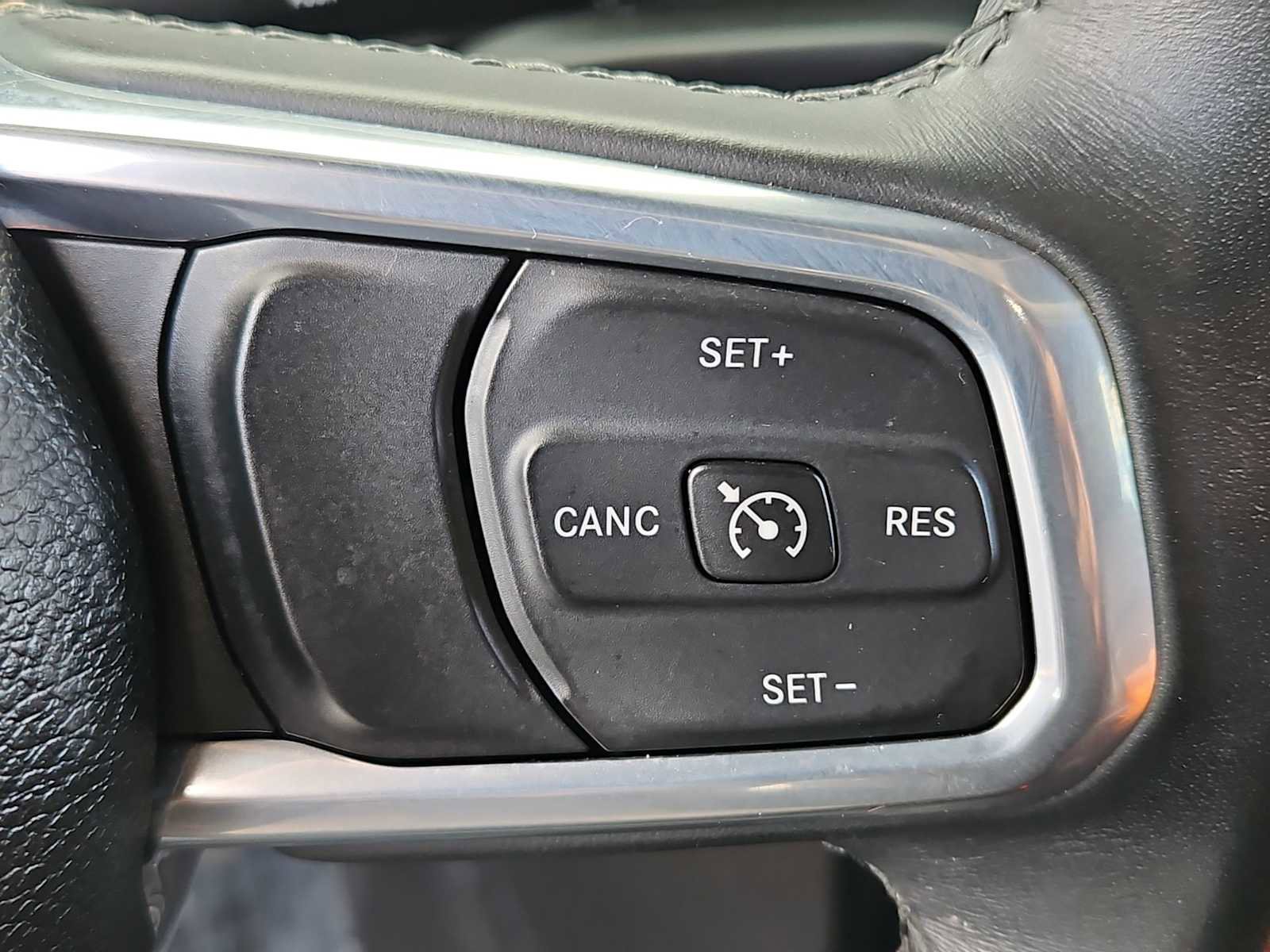 Used 2021 Jeep Wrangler Unlimited Sahara image 25