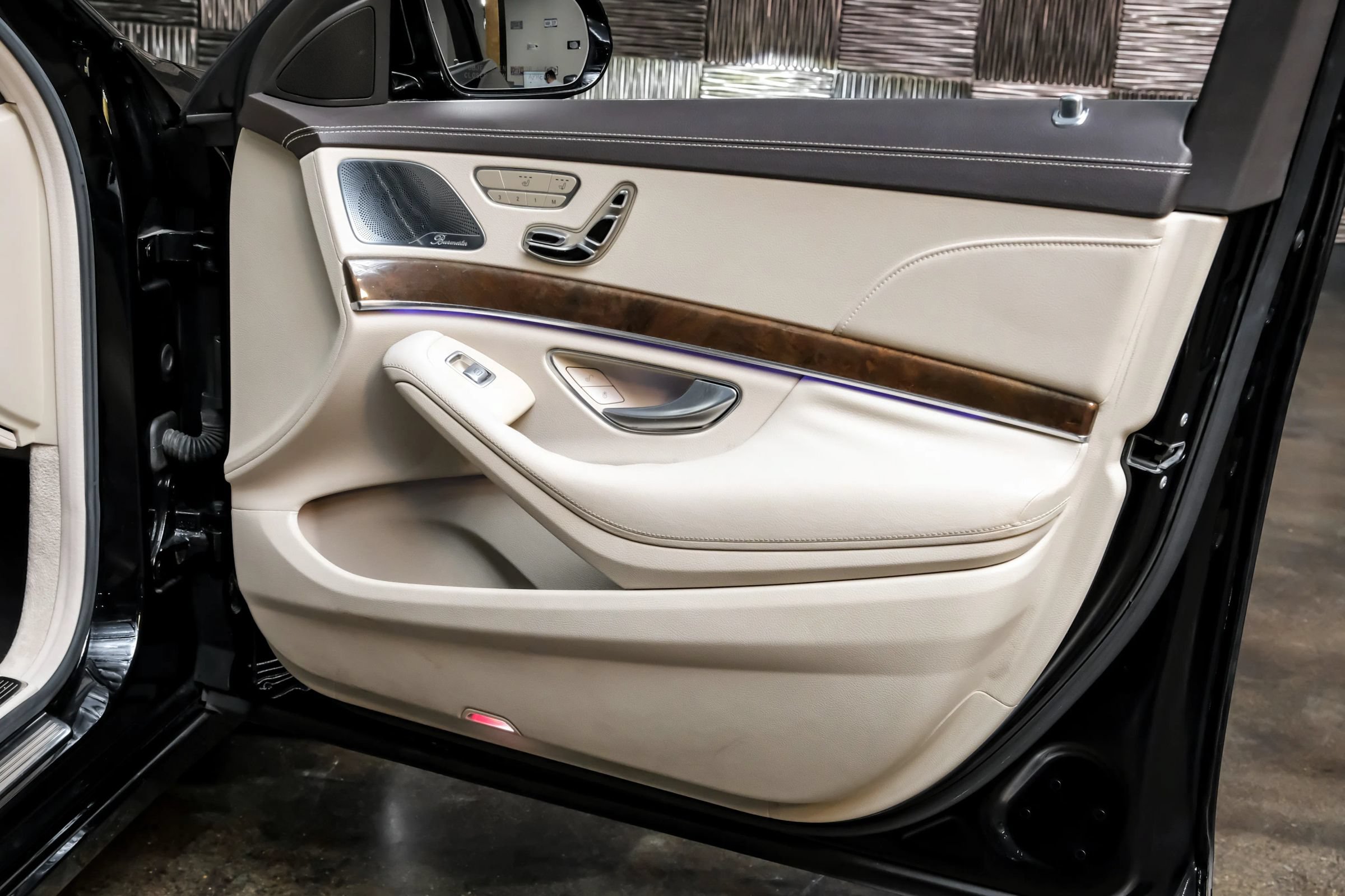 Used 2015 Mercedes-Benz S 550 Sedan image 47