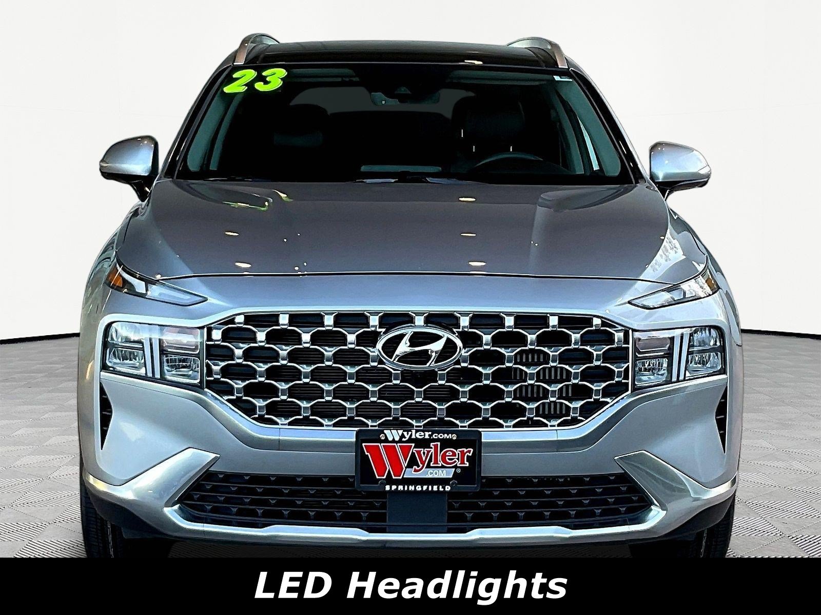 Used 2023 Hyundai Santa Fe SEL Premium AWD/4WD image 2