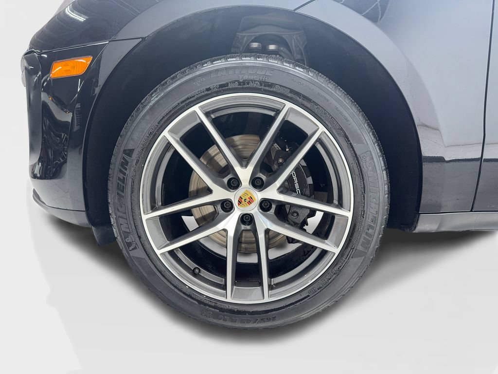 Used 2022 Porsche Macan AWD/4WD image 13