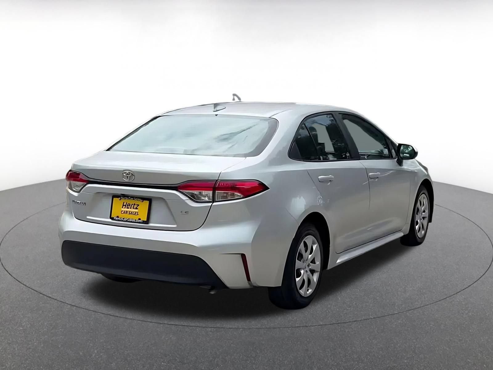Used 2025 Toyota Corolla LE FWD image 13