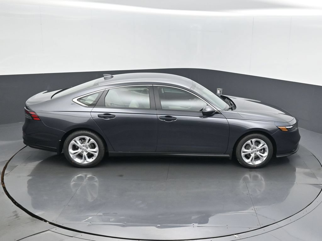 Used 2025 Honda Accord LX image 13