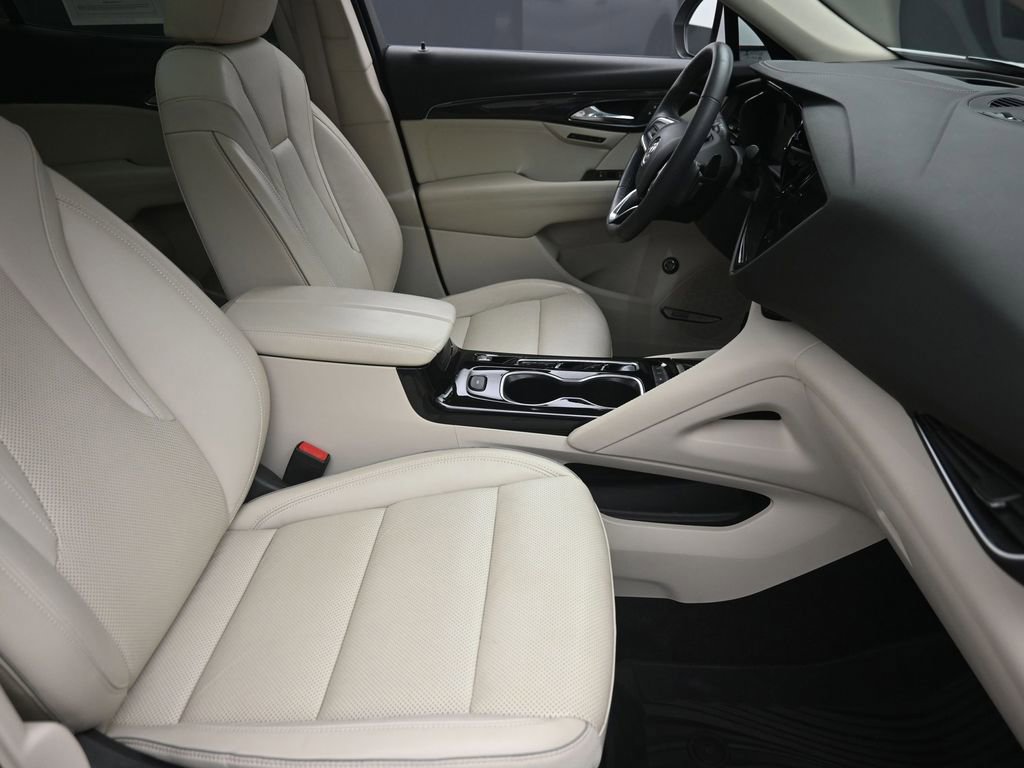 Used 2021 Buick Envision Essence w/ Technology Package I image 7
