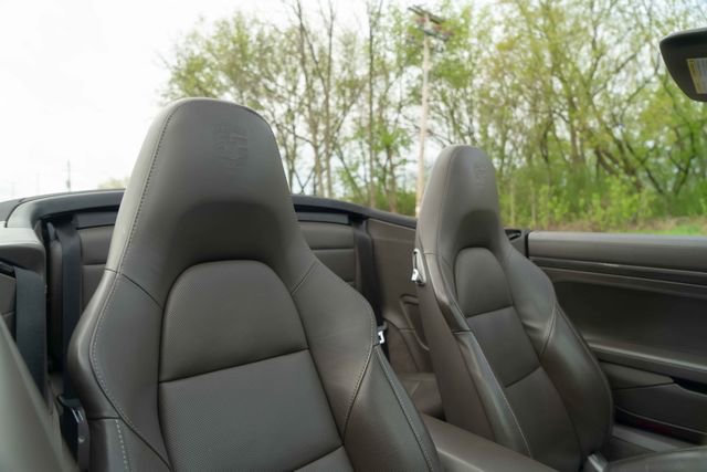 Used 2015 Porsche 911 Turbo S w/ High-end Infotainment Package AWD/4WD image 37