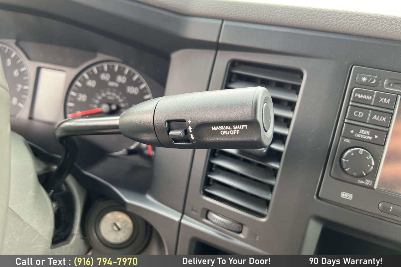Used 2013 Nissan NV 3500 SL w/ Technology Pkg image 16
