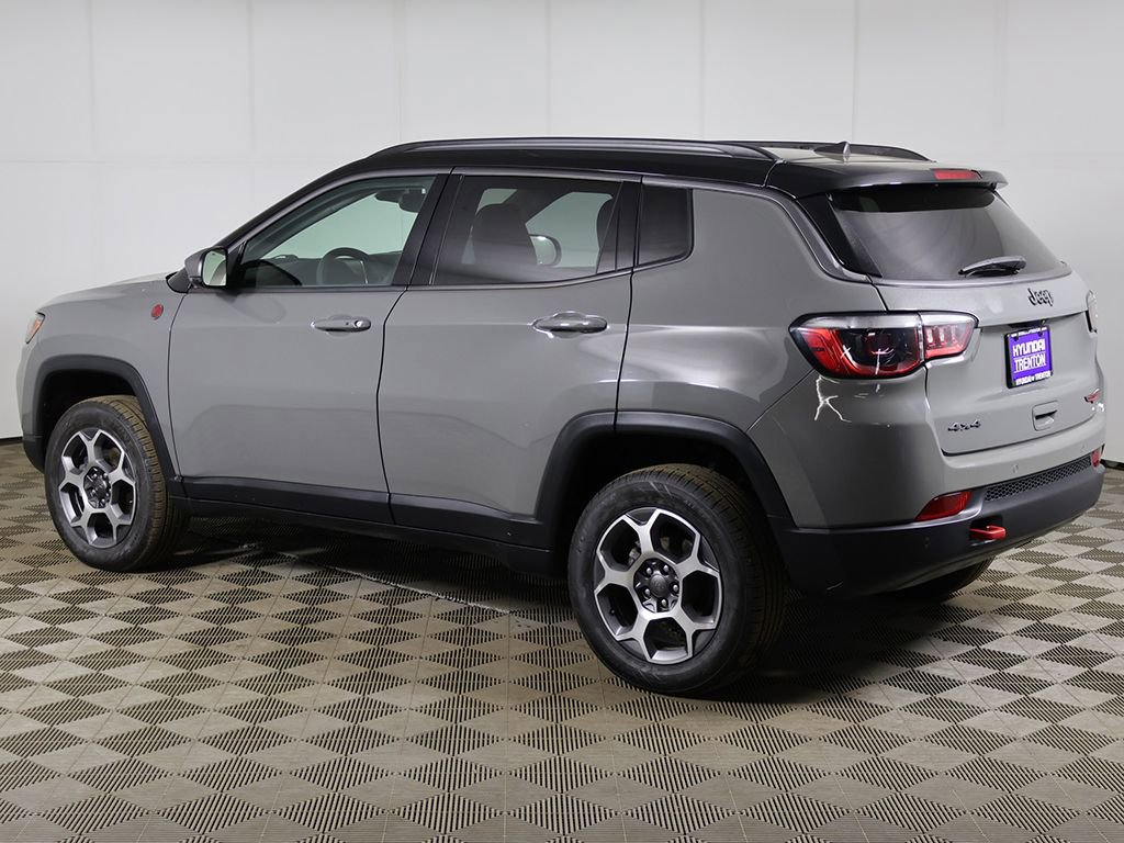 Used 2022 Jeep Compass Trailhawk w/ Sun and Sound Group image 9