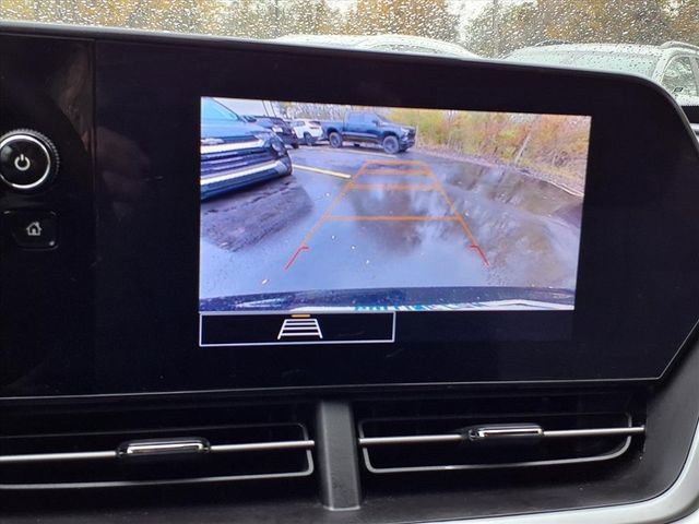 Used 2024 Chevrolet Trax LS w/ LS Convenience Package image 7