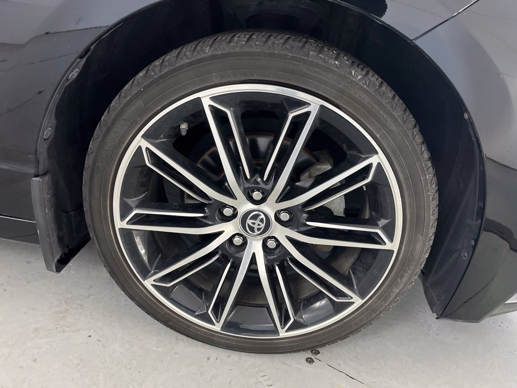 Used 2019 Toyota Avalon XSE w/ All Weather Liner Package FWD image 17