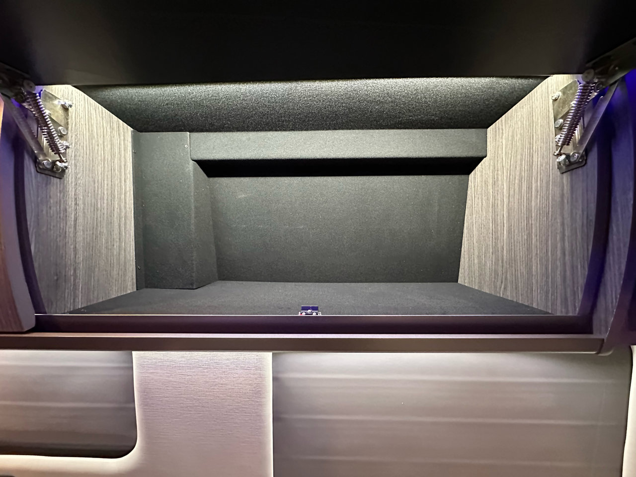 Used 2024 Mercedes-Benz Sprinter 3500 image 42