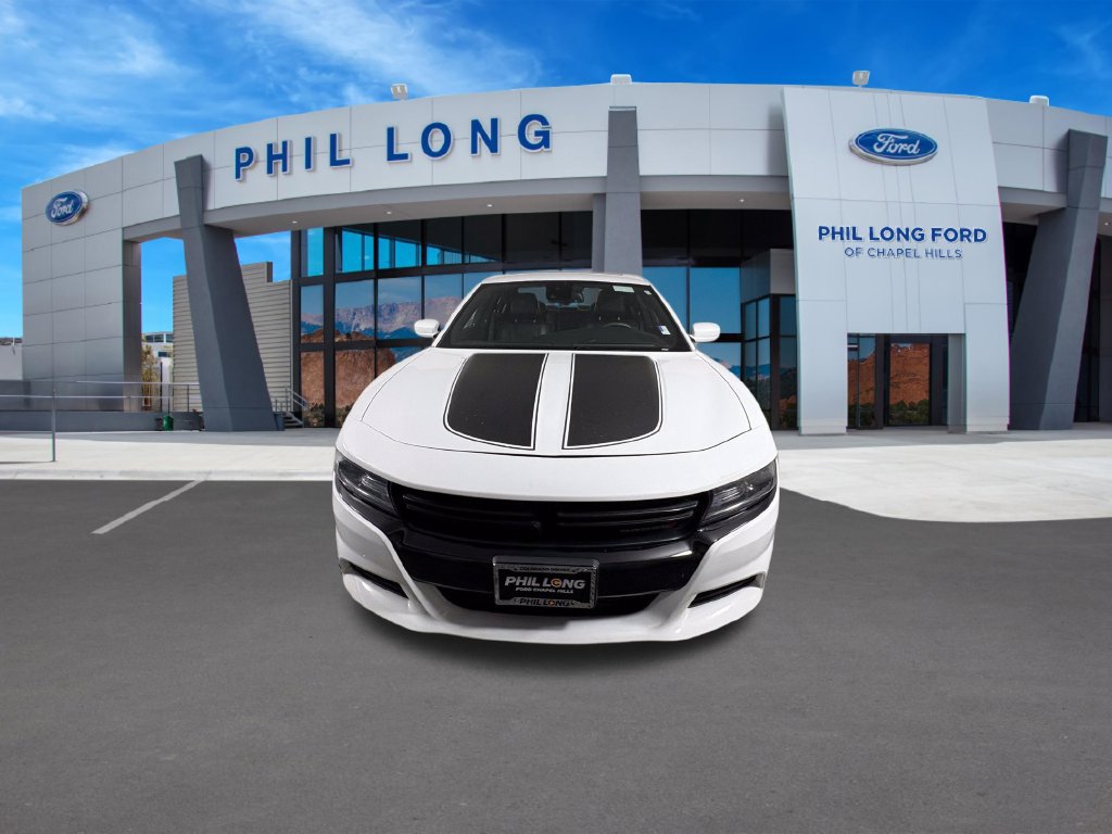 Used 2015 Dodge Charger SXT w/ AWD Premium Group image 8