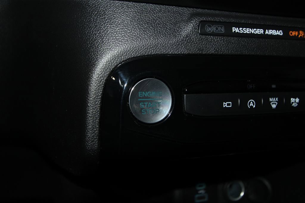 Used 2023 Ford Escape Active w/ Tech Pack #2 AWD/4WD image 16