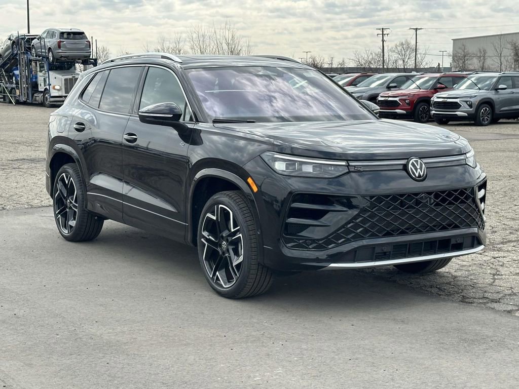 New 2026 Volkswagen Tiguan SEL R-Line AWD/4WD image 5