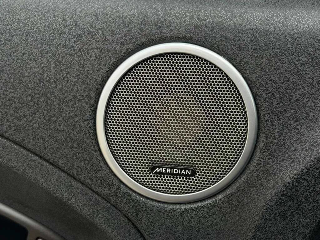 Used 2015 Land Rover Range Rover Evoque Pure image 16