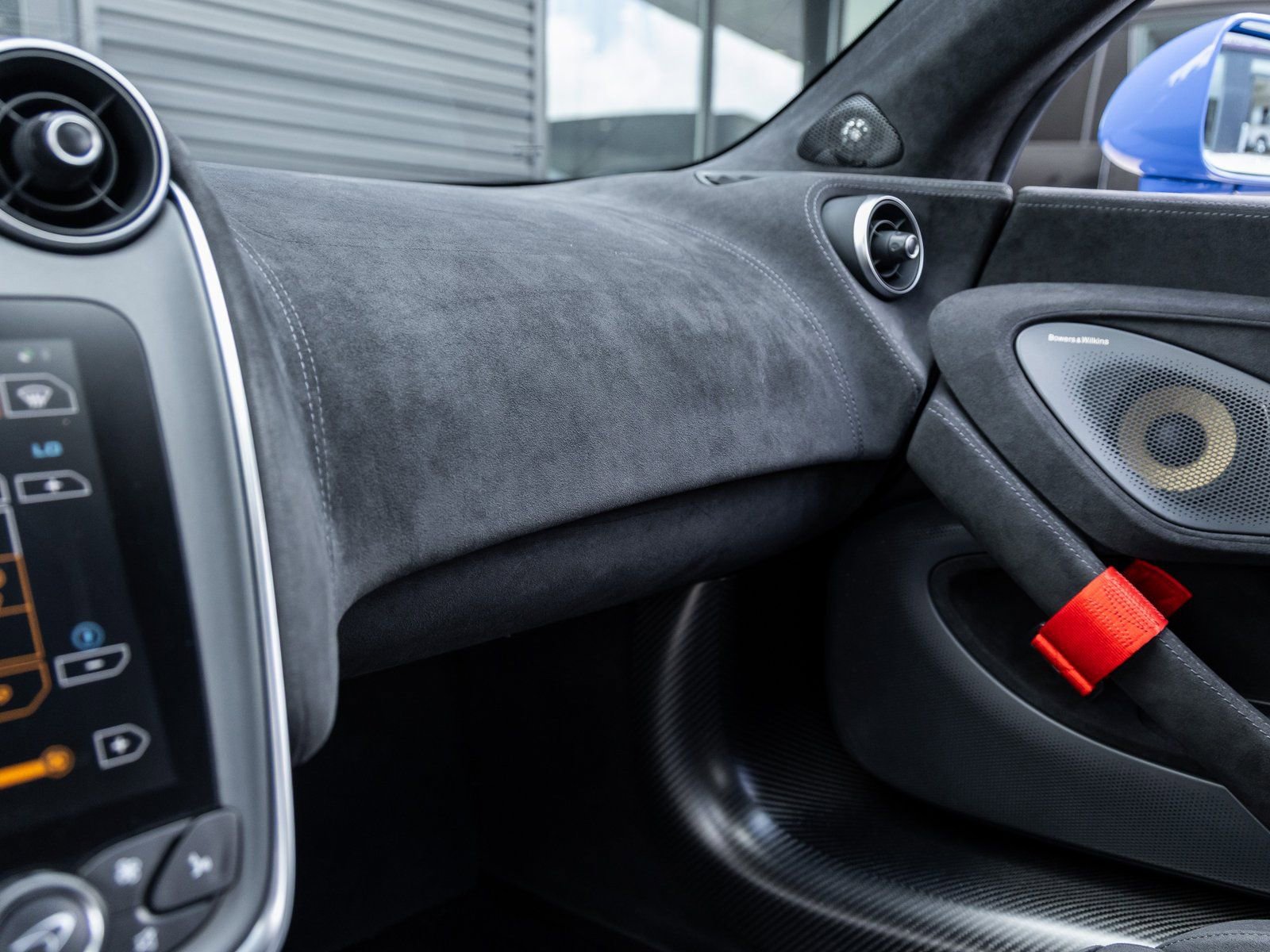 Used 2020 McLaren 620R image 46