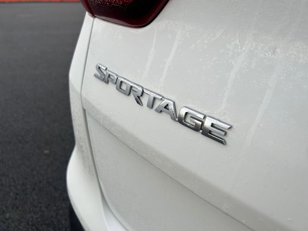 Used 2022 Kia Sportage LX w/ LX AWD Value Edition Package image 32