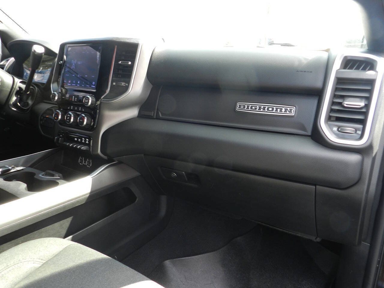 Used 2019 RAM 2500 Big Horn w/ Black Appearance Package AWD/4WD image 13