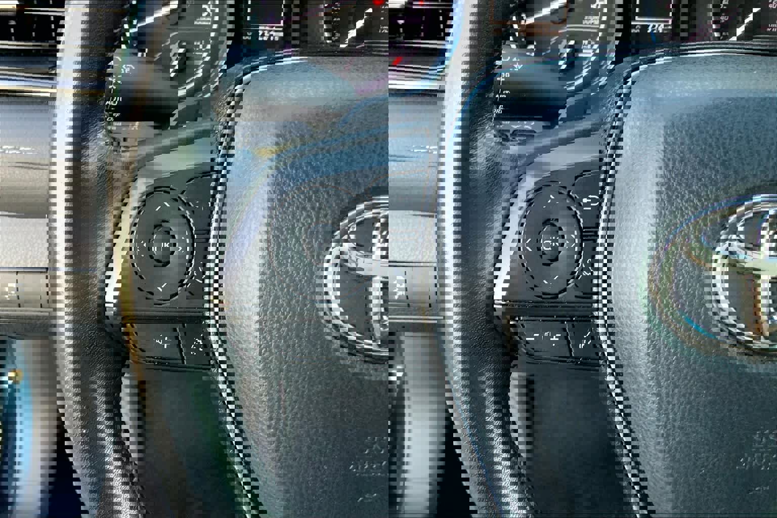 Used 2020 Toyota Camry SE image 24