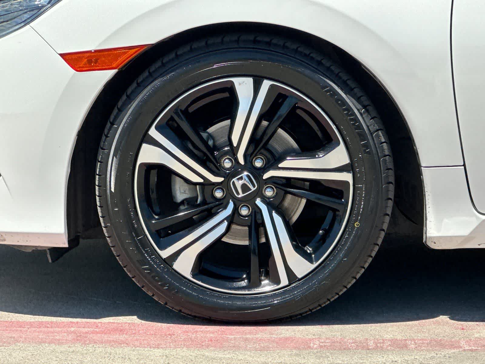 Used 2017 Honda Civic Touring image 26