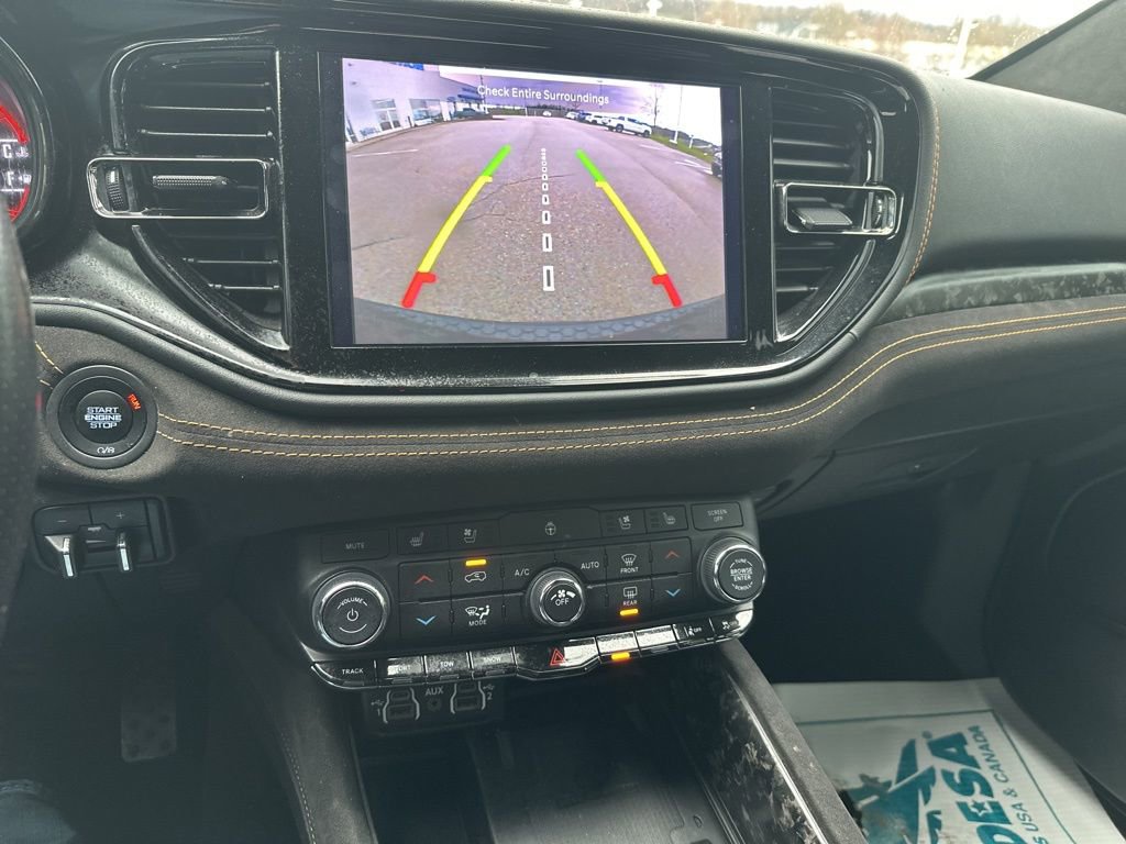 Used 2023 Dodge Durango R/T w/ Hemi Orange Plus Package image 11