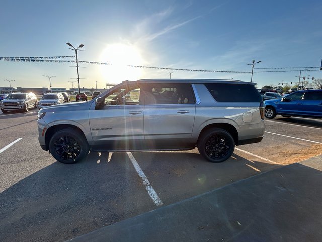 New 2025 Chevrolet Suburban Premier image 22