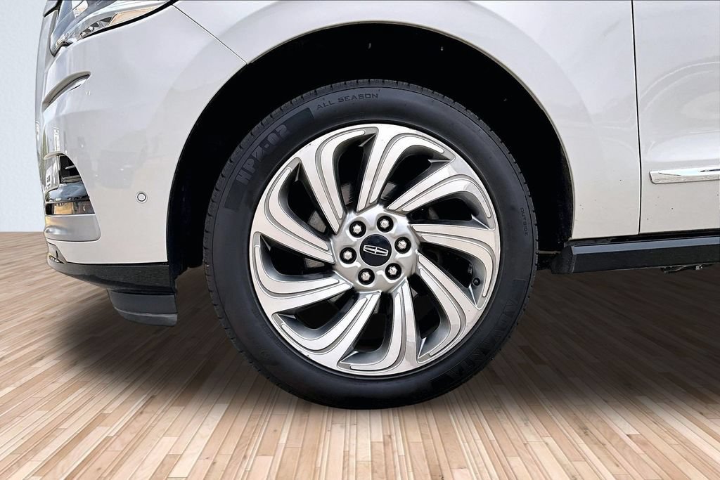 Used 2022 Lincoln Navigator Reserve AWD/4WD image 11
