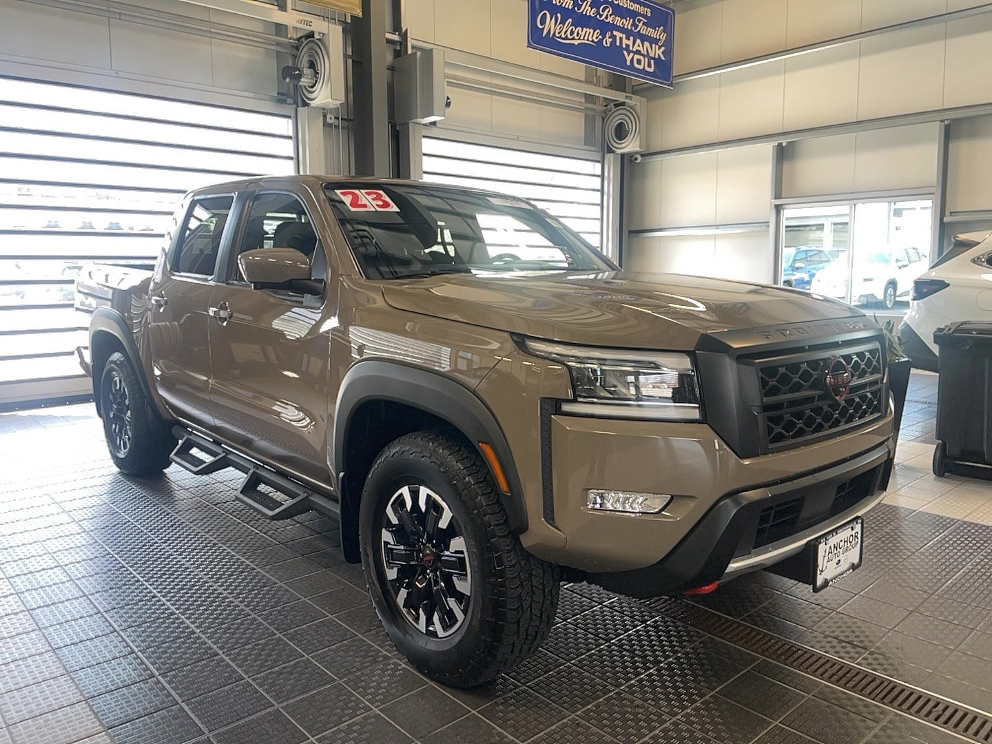 Used 2023 Nissan Frontier PRO-4X w/ Pro Convenience Package AWD/4WD image 1