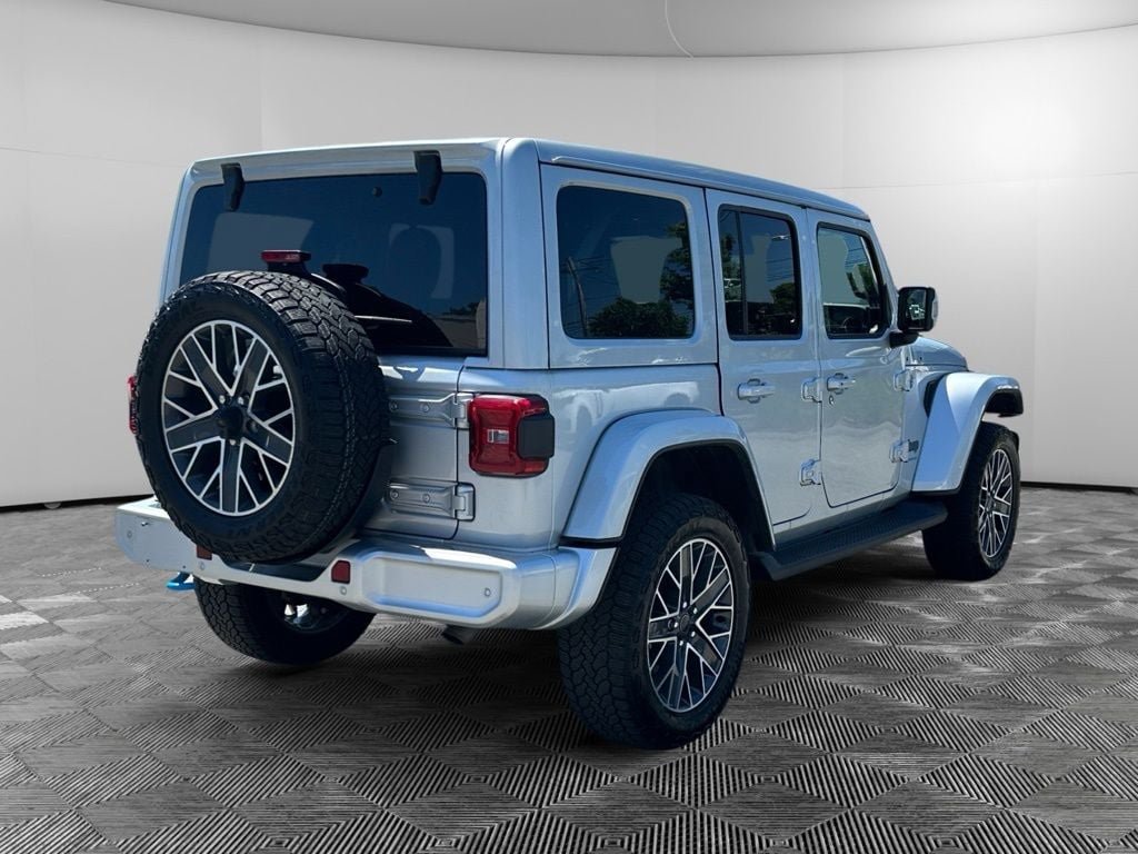 Used 2024 Jeep Wrangler High Altitude AWD/4WD image 5