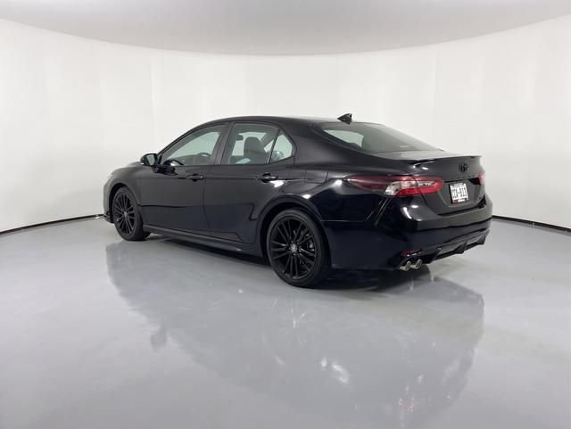Used 2026 Toyota Camry Hybrid w/ Convenience Package FWD image 4