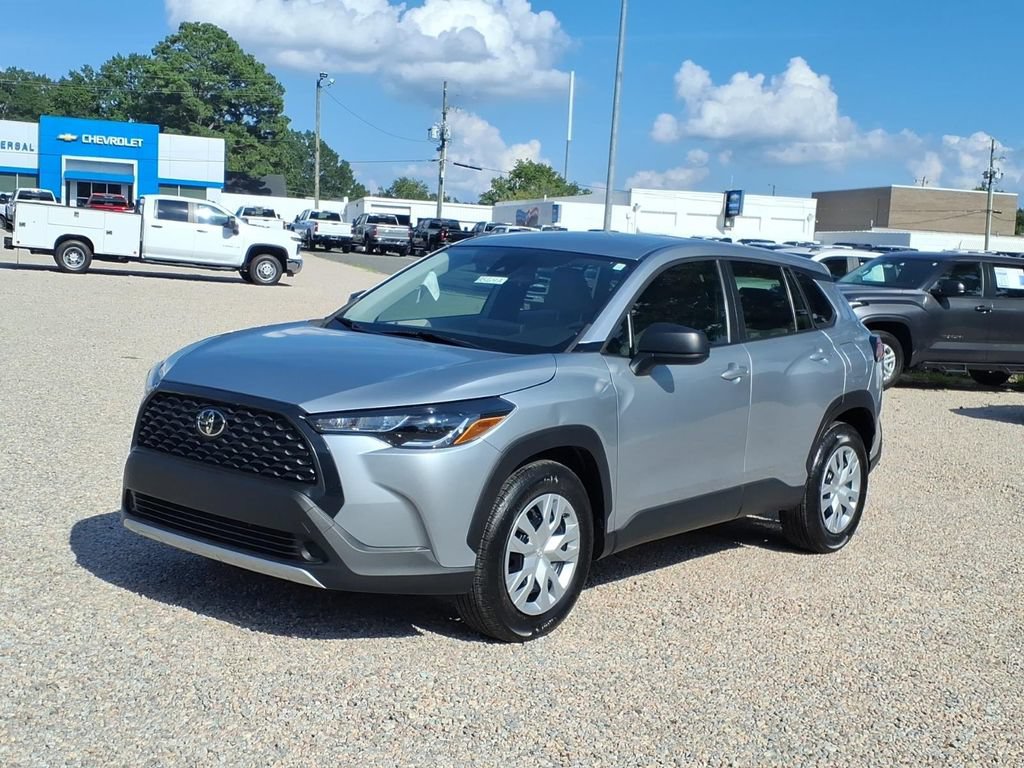 Used 2022 Toyota Corolla Cross L FWD image 3